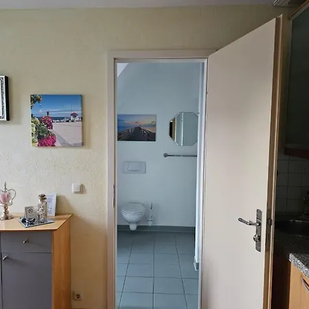 Strandstrasse 32 - 04-54 - Ostseekrone *