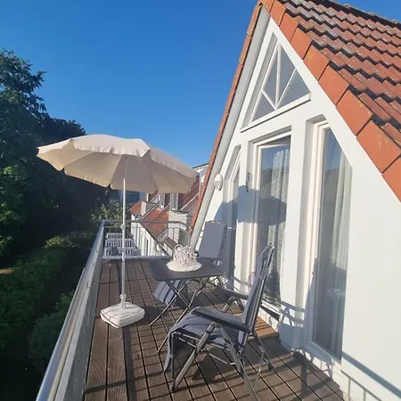 Strandstraße 32 - 04-54 - Ostseekrone * Ostseebad Kühlungsborn